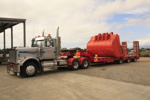 Hitachi EX3600 Bucket Rebuild